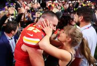 História de Taylor Swift e Travis Kelce começou há um ano; veja linha do tempo