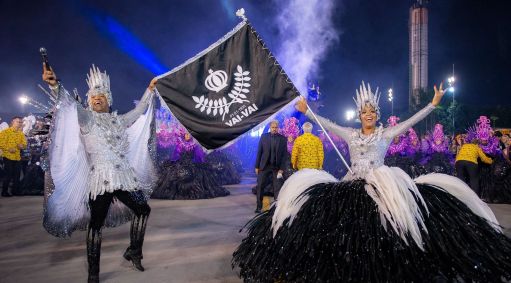 Vai-Vai é a maior campeã do carnaval de são paulo com 15 títulos