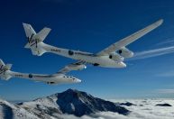 Peça de nave de turismo espacial cai e Virgin Galactic fica impedida de voar