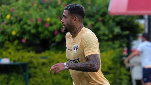 Atacante Wellington Rato em treino do São Paulo