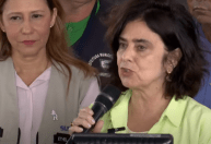 "75% dos focos de dengue estão dentro de casa", diz ministra em Dia D de combate à doença