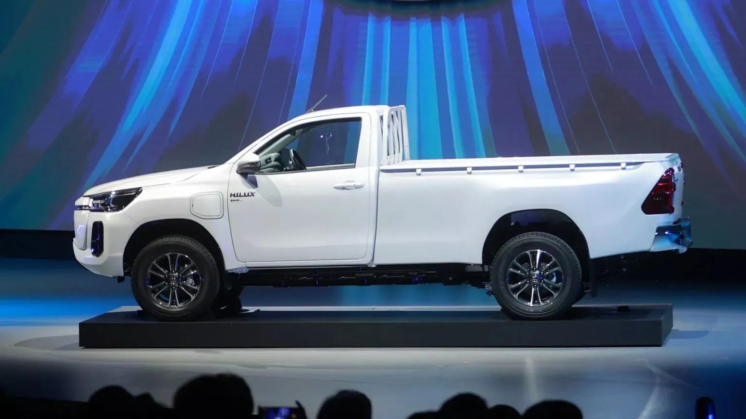Protótipo da Toyota Hilux elétrica apresentado em 2022 / Divulgação/Toyota