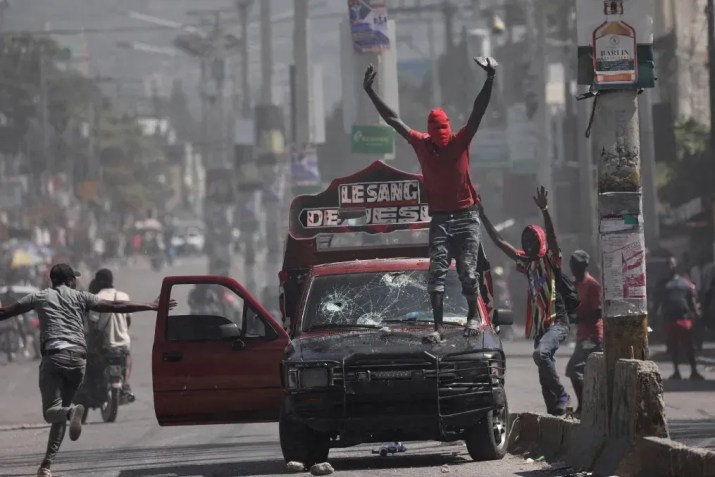 Manifestantes em Porto Príncipe, Haiti, em 1º de março de 2024. / Ralph Tedy Erol/Reuters