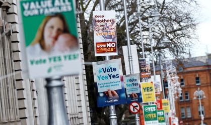 Irlanda votará remoção de referências "sexistas" às mulheres na Constituição
