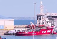 Navio com ajuda humanitária deixa Chipre e começa viagem a Gaza