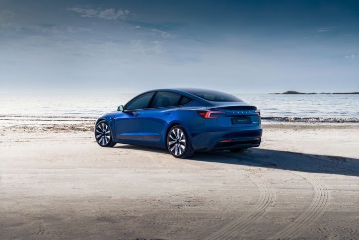 Nova versão topo de linha do Model 3 terá novo motor traseiro ainda mais potente / Divulgação/Tesla
