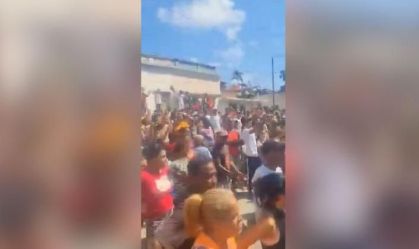 Protestos irrompem no leste de Cuba em meio a apagões e escassez de alimentos