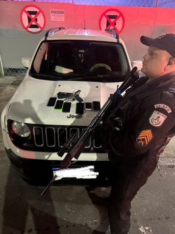 Material apreendido durante a prisão em flagrante da influencer / Divulgação/Polícia Militar