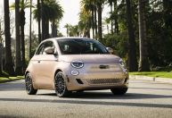 Fiat estreia sistema autônomo nível 2 com novas versões do 500e nos EUA