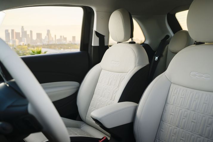 Interior do Fiat 500e Inspired By Music / Divulgação/Fiat