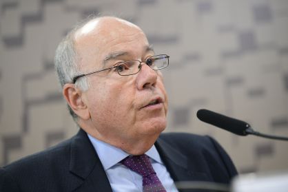 O ministro das Relações Exteriores do Brasil, embaixador Mauro Vieira, durante fala na Comissão de Relações Exteriores (CRE) do Senado
