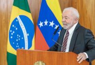 Embaixada procura Planalto após críticas de Lula a eleições venezuelanas