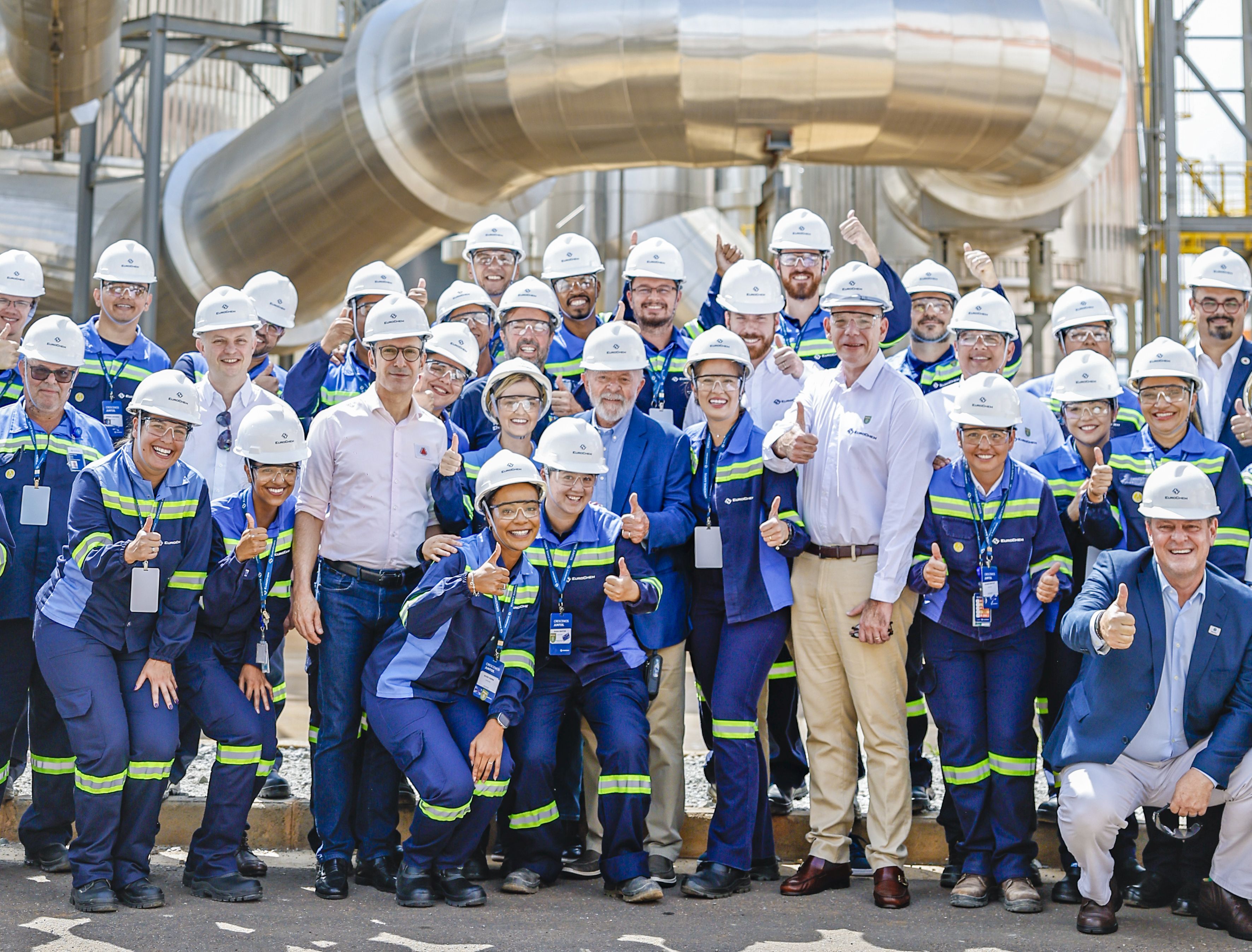13.03.2024 - Foto com funcionárias da EuroChem