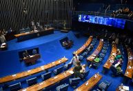 Comissão do Senado aprova projeto que fixa cotas de conteúdo nacional em streaming; texto vai à Câmara