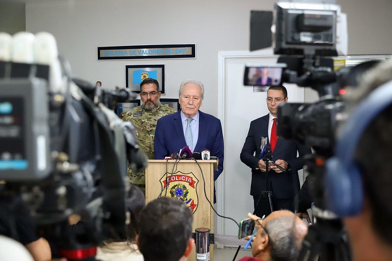 Ministro Ricardo Lewandowski se reúne com forças de segurança e concede entrevista coletiva em Mossoró (RN)