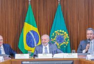 Lula veta ministros de anunciarem novos programas até 