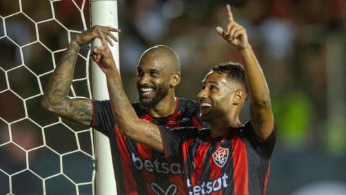 Mateus Gonçalves comemora gol do Vitória sobre o Bahia, na final do Campeonato Baiano