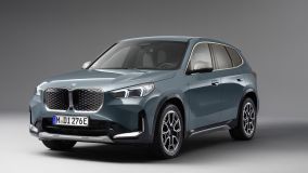 BMW iX1eDrive20 xLine dianteira
