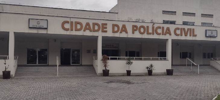 Fachada interna da Cidade da Polícia Civil do RJ / Reprodução/Google Maps