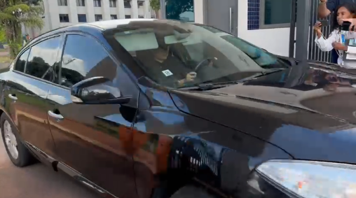 Mauro Cid deixa o prédio da Superintendência da Polícia Federal (PF) em Brasília