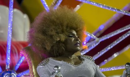 "Sem Censura" faz tributo a Elza Soares na próxima sexta-feira