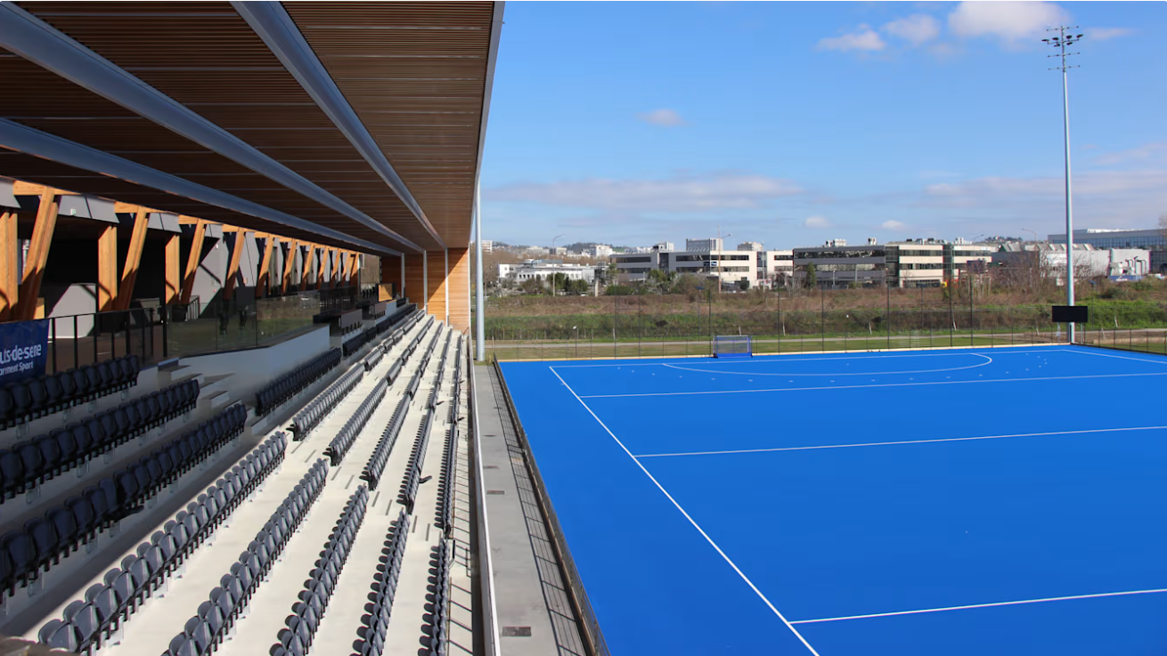Estádio Yves-Du-Manoir, em Paris.