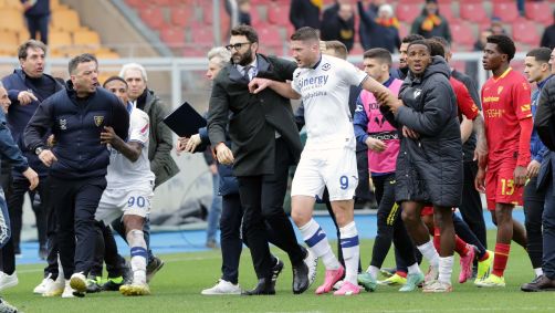 Confusão entre Lecce e Verona pela Serie A italiana
