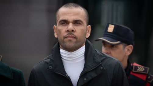 Daniel Alves deixa a prisão