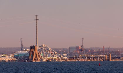 Vista da ponte Francis Scott Key, que desabou após a colisão de um navio de carga, em Baltimore, Maryland, Estados Unidos, em 26 de março de 2024.