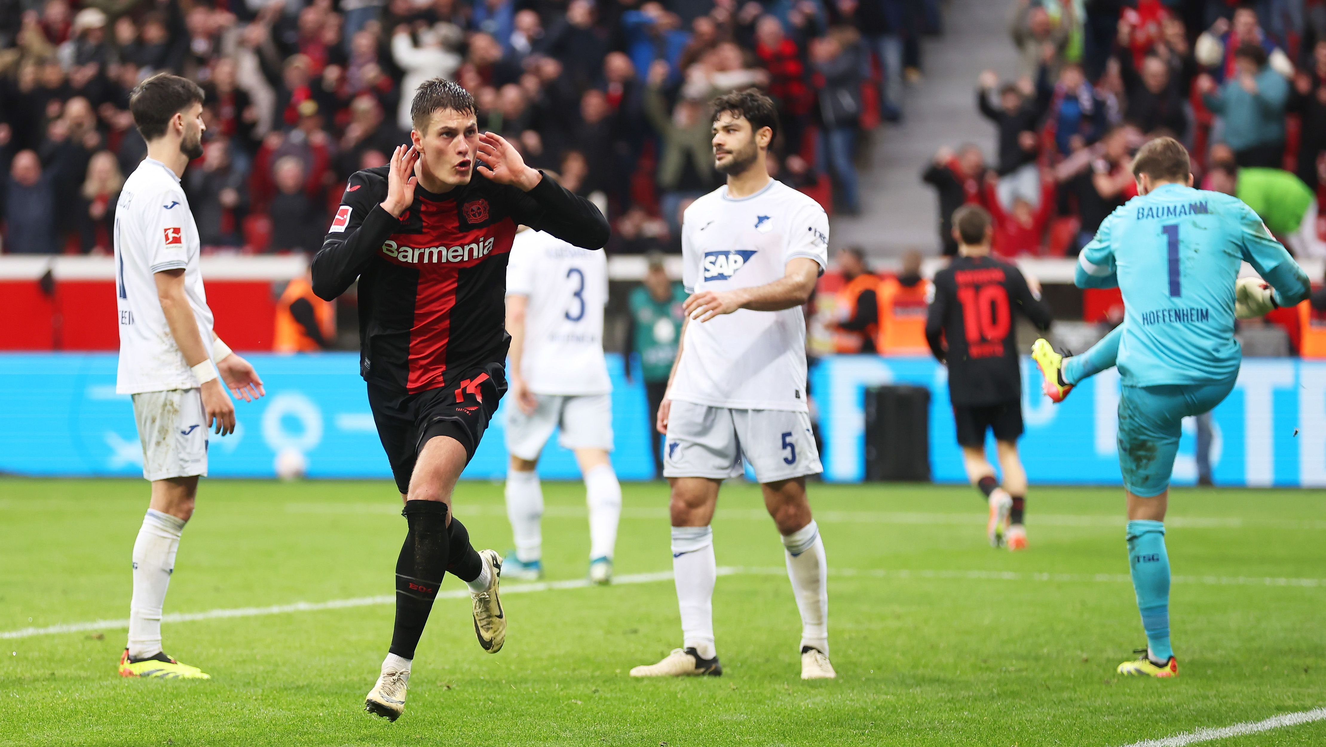 Leverkusen virou sobre o Hoffenheim nos minutos finais