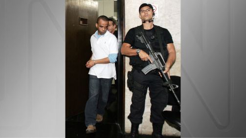 O traficante Luiz Fernando da Costa, o Fernandinho Beira-Mar, no Tribunal de Justiça do Rio, onde foi julgado e condenado a 6 anos de prisão pelo crime de associação para o tráfico de drogas