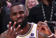 LeBron inaugura clube dos 40 mil pontos na NBA