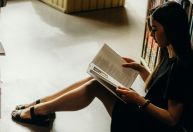 8 romances de autoras mulheres que você precisa conhecer