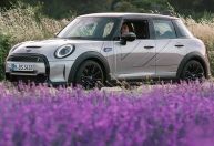 MINI Cooper Mayfield: carro ganha série inspirada em campos de lavanda