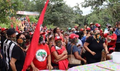 Lula tem agenda com MST após cobrança sobre reforma agrária
