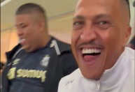 Gol do Santos tem Mano Brown “sorrindo” e festa de Emicida e outros rappers