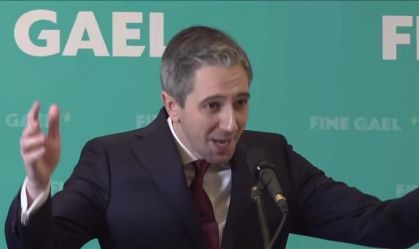 Simon Harris, futuro primeiro-ministro irlandês, promete "restaurar" partido