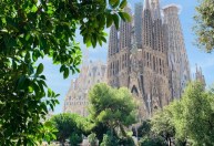 Papa Francisco coloca arquiteto Gaudí no caminho para se tornar santo