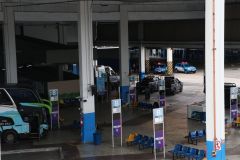 Movimentação no entorno da rodoviária do Rio de Janeiro, no momento em que homem armado manteve reféns dentro de um ônibus no terminal