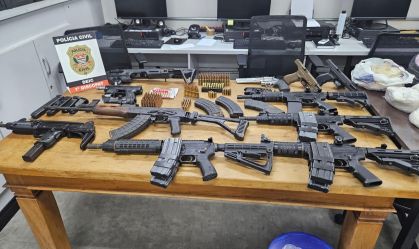 Polícia apreende arsenal de quadrilha do "novo cangaço" em SP