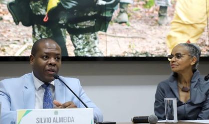 O ministro dos Direitos Humanos, Silvio Almeida, e Marina Silva, ministra do Meio Ambiente