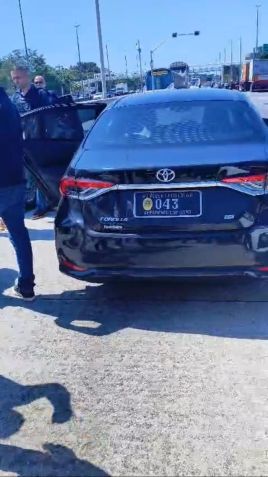 Carros oficiais envolvidos no acidente / Reprodução