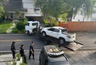PF sequestra mansão e apreende carros de luxo em operação contra fraude de alvar