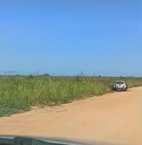 Carro usado pela ex-mulher do sargento foi encontrado carbonizado, com um corpo dentro; exame de DNA vai confirmar identidade da vítima / Reprodução