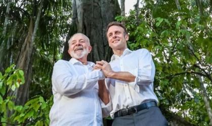 Presidente francês Emmanuel Macron e presidente Lula se encontram na Amazônia
