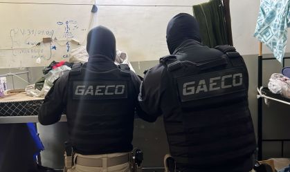 Agentes do Gaeco fazem inspeção em batalhão após fuga de PM preso