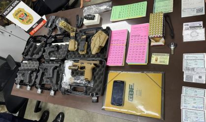 Homem é preso vendendo rifa para sortear revólver, pistola e fuzil em SP