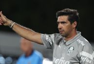 Abel, do Palmeiras, sobre paralisação do Brasileiro: 