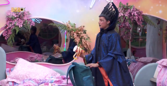 Alane havia guardado um copo da última festa e foi penalizada no BBB 24