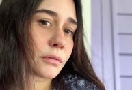 Alessandra Negrini desabafa sobre filho mais velho: &quot;Não sei nem onde mora&quot;